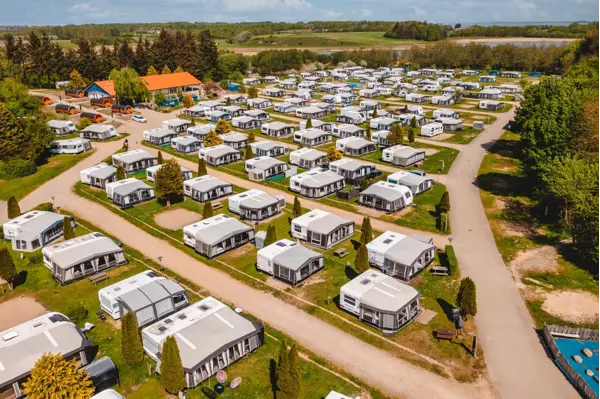 /media/0zyp3gk3/dronebilleder-ferie-fora-r-25_1920px.jpeg?v=1d9f83086112710